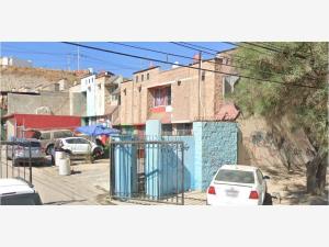 Casa en El Laurel I, Tijuana, Baja California