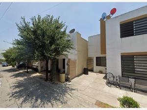 Casa en venta en Santaluz, General Escobedo — foto 2 de 12