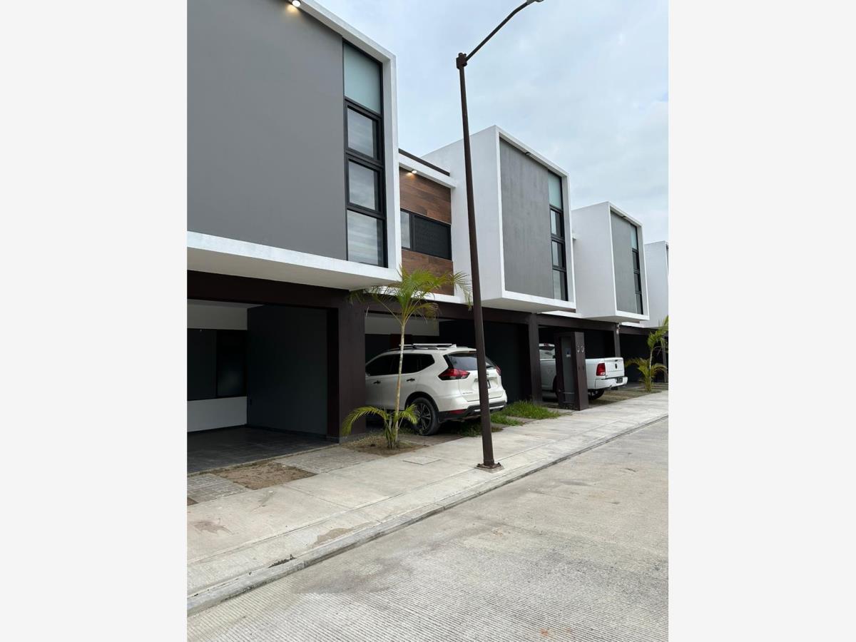 Casa en renta en San Ángel, Centro — foto 1 de 13
