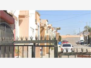 Casa en venta en Real de San Francisco, Tijuana — foto 2 de 4