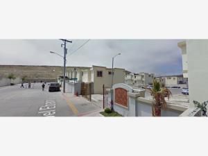 Casa en venta en Urbi Quinta del Cedro, Tijuana — foto 2 de 5
