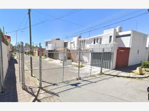 Casa en Plazas Amalucan, Puebla, Puebla