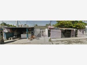 Casa en venta en Justo Sierra, Carmen — foto 2 de 4