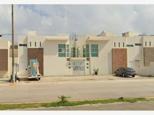 Casa en venta en Pensiones Del Estado, Coatzacoalcos — foto 3 de 7