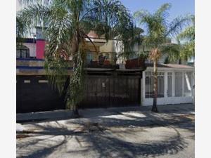 Casa en venta en Lagos de Oriente, Guadalajara — foto 2 de 9