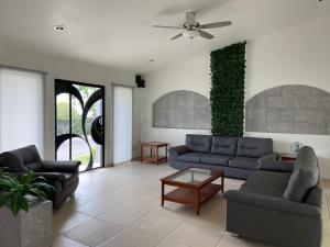Casa en venta en Lomas de Cocoyoc, Atlatlahucan — foto 2 de 19
