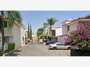 Casa en venta en Residencial del Valle, Zapopan — foto 2 de 17
