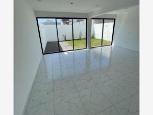 Casa en venta en Lomas de la Rioja, Alvarado — foto 3 de 10