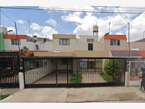 Casa en venta en Jardines Alcalde, Guadalajara — foto 2 de 10