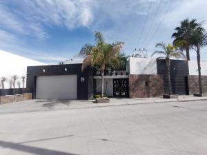 Casa en venta en Residencial Campestre la Rosita, Torreón — foto 2 de 50