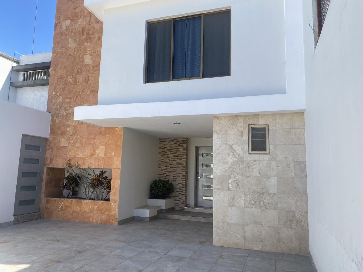 Casa en venta en La Calma, Zapopan — foto 1 de 15