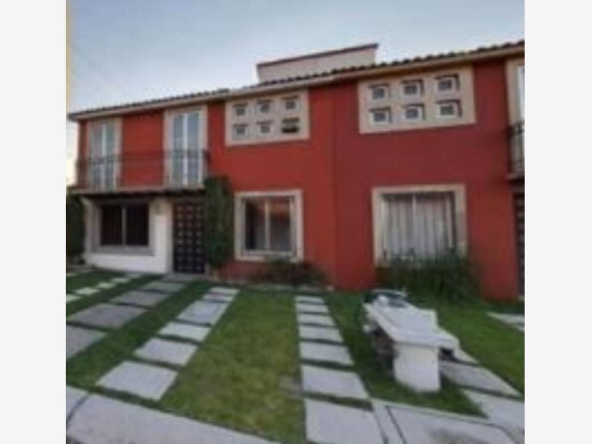 Casa en venta en Valle de la Hacienda, Toluca — foto 1 de 9