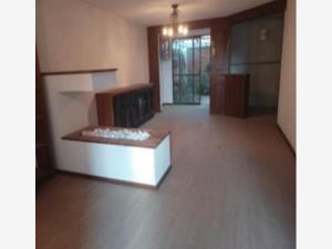 Casa en venta en Valle de la Hacienda, Toluca — foto 2 de 9