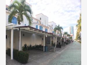 Casa en venta en Granjas del Marqués, Acapulco de Juárez — foto 2 de 12