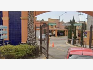 Casa en venta en Fuentes del Valle, Tultitlán — foto 2 de 4