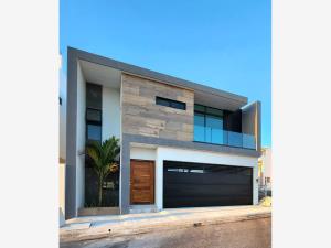 Casa en venta en Lomas de la Rioja, Alvarado — foto 2 de 18