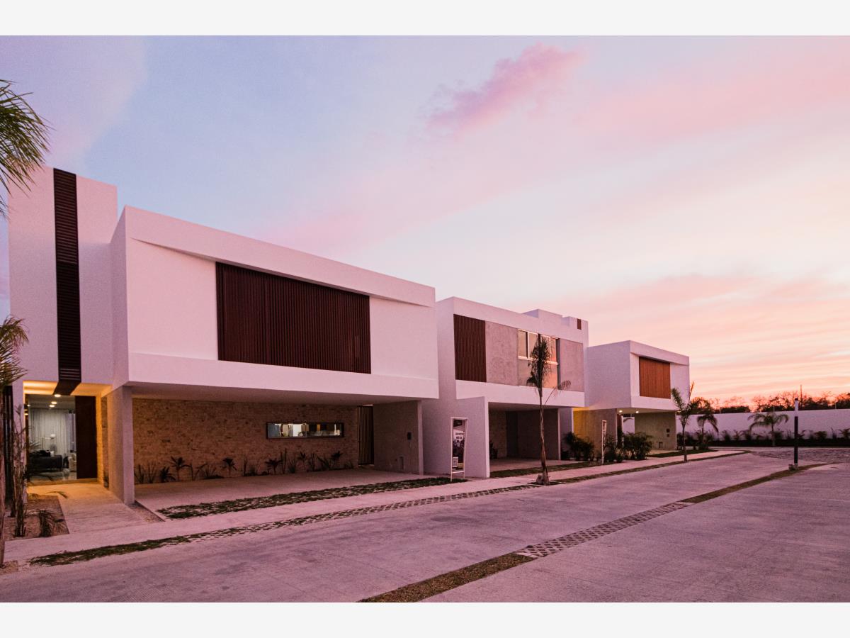 Casa en venta en Xcanatún, Mérida — foto 1 de 50