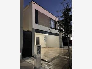 Casa en venta en Triana, Saltillo — foto 3 de 25