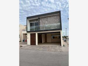 Casa en venta en Senderos, Culiacán, Sinaloa