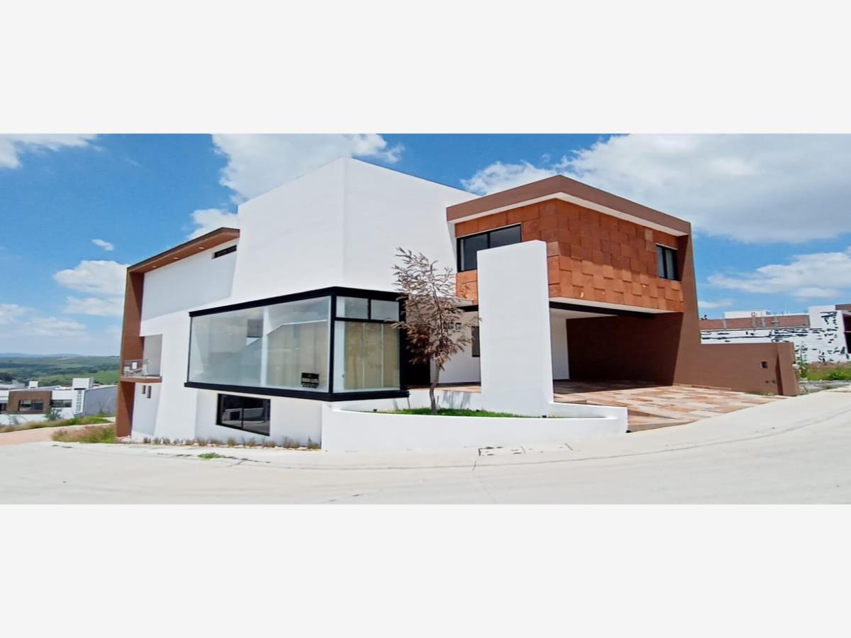 Casa en venta en Bosques Tres Marias, Morelia — foto 1 de 41