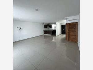 Casa en venta en Pedregal de Schoenstatt, Corregidora — foto 3 de 32