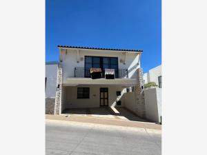 Casa en venta en Lombardía Residencial, León — foto 2 de 25