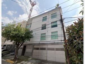 Departamento en remate en Ciudad Satelite, Naucalpan de Juárez, México