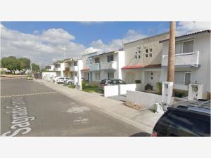 Casa en venta en Santuarios del Cerrito, Corregidora — foto 2 de 4