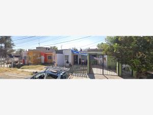 Casa en venta en Hacienda Santa Fe, Tlajomulco de Zúñiga — foto 2 de 4