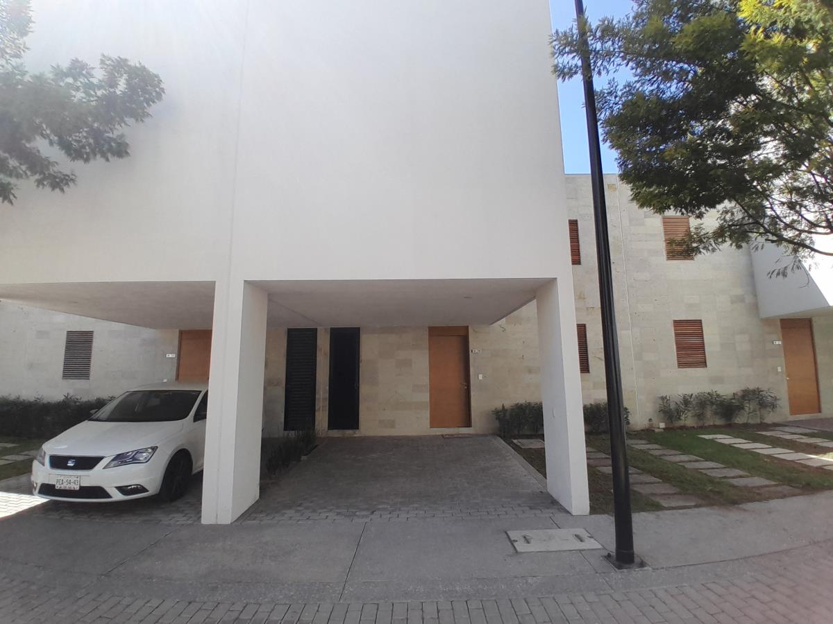 Casa en venta en Lomas de Angelópolis, San Andrés Cholula — foto 1 de 29