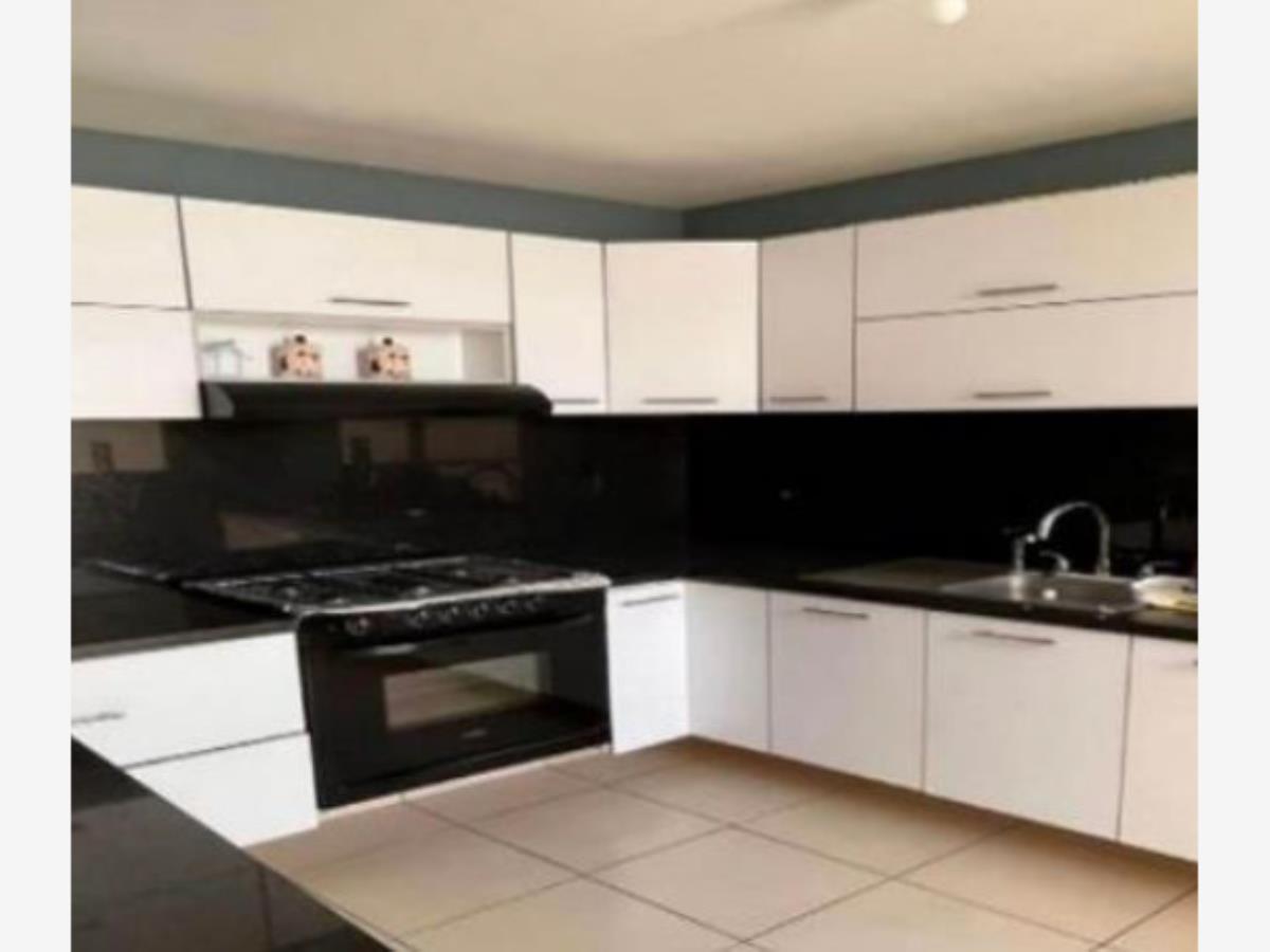 Casa en venta en Residencial Conejos, Santa María Huatulco — foto 1 de 10
