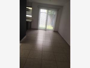Casa en venta en Paseos del Bosque, Corregidora — foto 3 de 9
