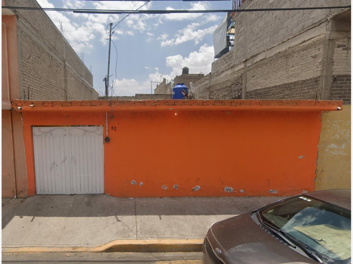 Casa en venta en Constitucion de 1857, Nezahualcóyotl — foto 1 de 3