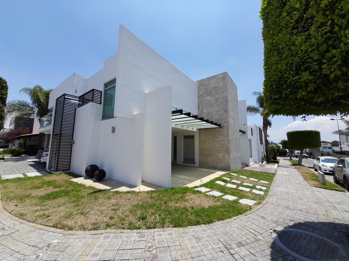 Casa en venta en Lomas de Angelópolis, San Andrés Cholula — foto 1 de 21
