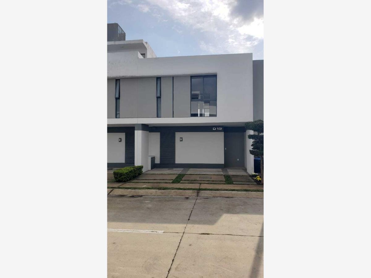 Casa en venta en Las Grullas, Tlajomulco de Zúñiga — foto 1 de 15