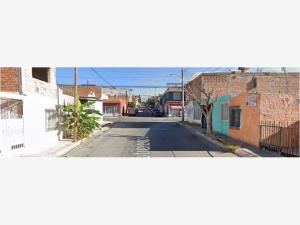 Casa en Periodistas, Aguascalientes, Aguascalientes