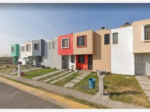 Casa en venta en Valle Dorado, Tlajomulco de Zúñiga — foto 3 de 10