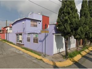 Casa en San Mateo Oxtotitlan, Toluca, México