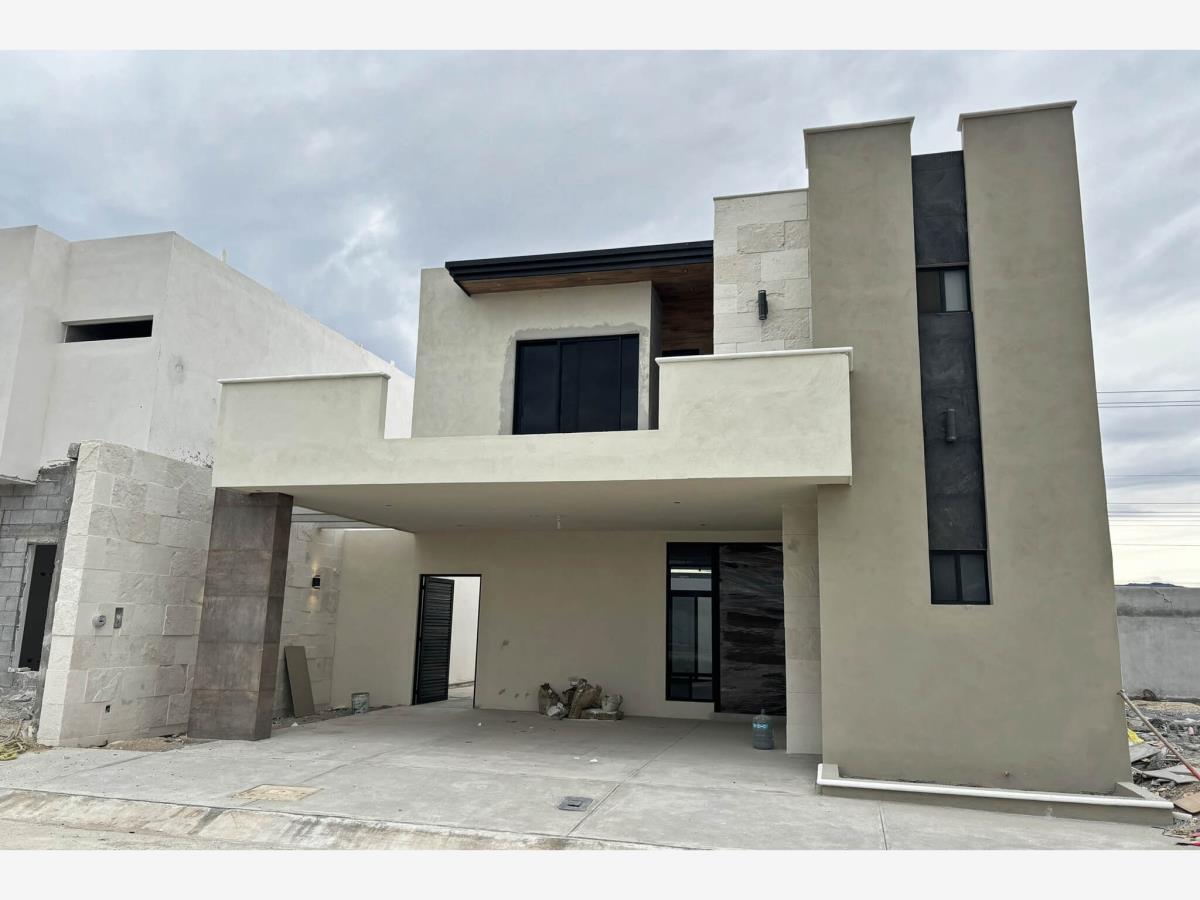 Casa en venta en Los Valdez, Saltillo — foto 1 de 18