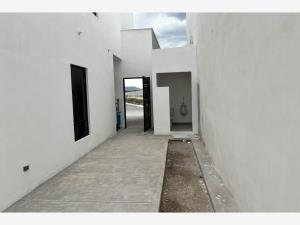 Casa en venta en Los Valdez, Saltillo — foto 2 de 18