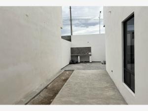 Casa en venta en Los Valdez, Saltillo — foto 3 de 18