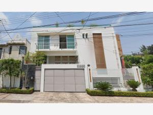 Casa en venta en Cerro Del Tesoro, San Pedro Tlaquepaque — foto 2 de 5