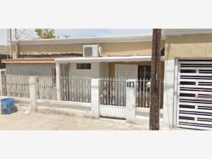 Casa en venta en Profesores Federales, Mexicali — foto 2 de 16