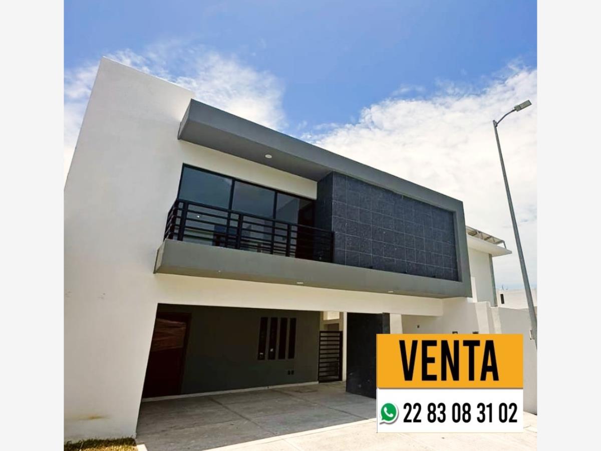 Casa en venta en Lomas de la Rioja, Alvarado — foto 1 de 18
