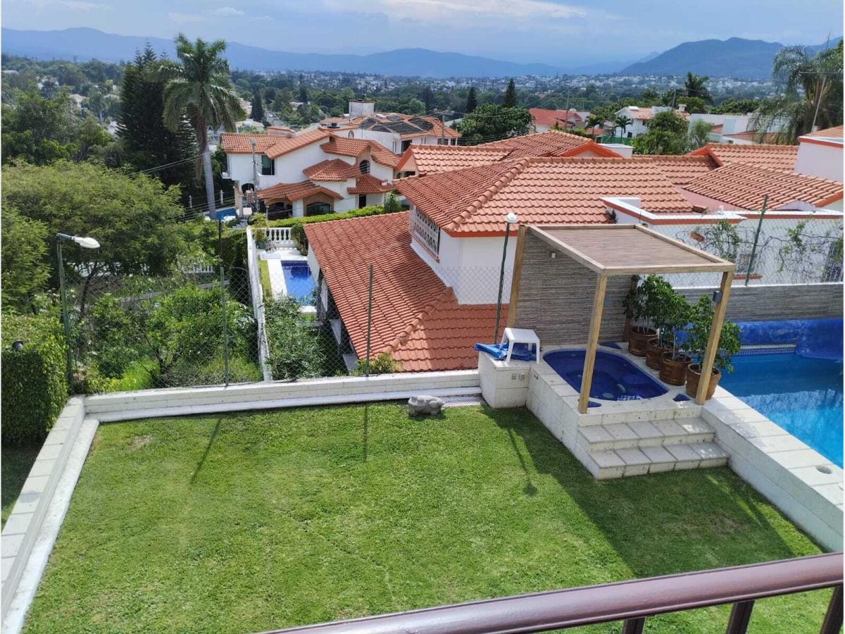 Casa en venta en Lomas de Cocoyoc, Atlatlahucan — foto 1 de 25