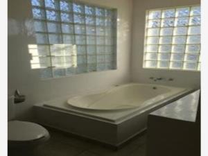 Casa en venta en Villas del Ixtepete, Zapopan — foto 3 de 7