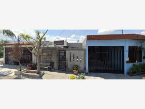 Casa en Barrio de la Industria, Monterrey, Nuevo León