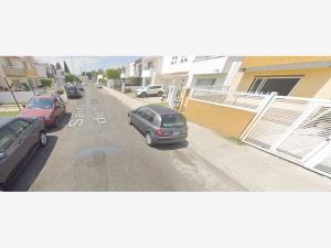 Casa en venta en Santuarios del Cerrito, Corregidora — foto 2 de 3