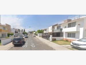 Casa en venta en Santuarios del Cerrito, Corregidora — foto 3 de 3