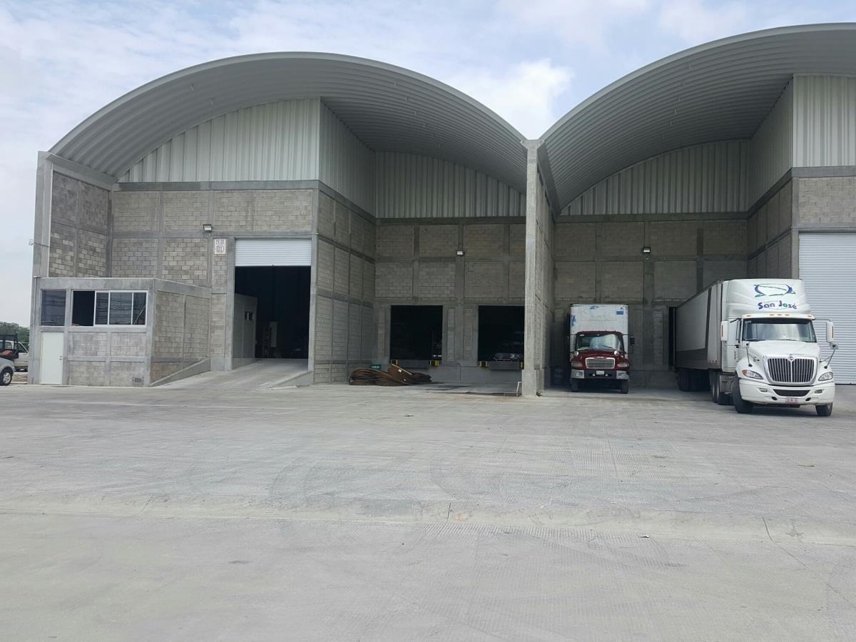 Bodega en renta en Plátano y Cacao 3ra. Sección, Centro — foto 1 de 42